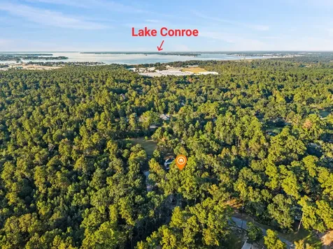 2004 Northshore Drive Conroe TX 77304