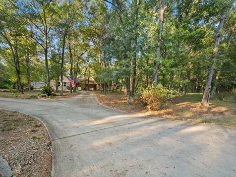 2004 Northshore Drive Conroe TX 77304