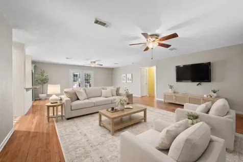 2004 Northshore Drive Conroe TX 77304