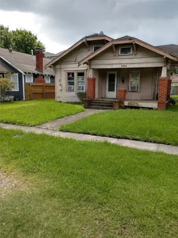 1102 Usener Street Houston TX 77009