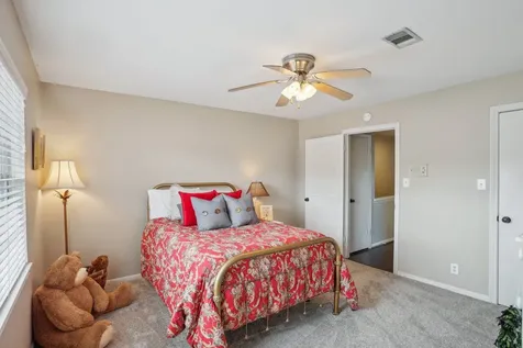 6355 Del Monte Drive 64 Houston TX 77057