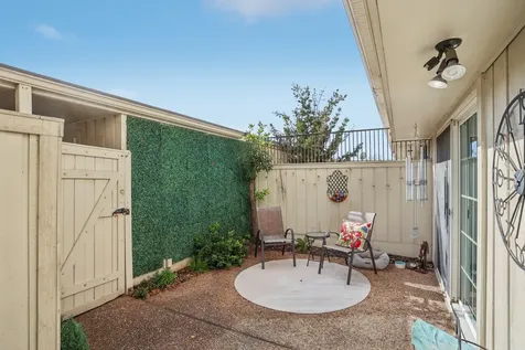 6355 Del Monte Drive 64 Houston TX 77057