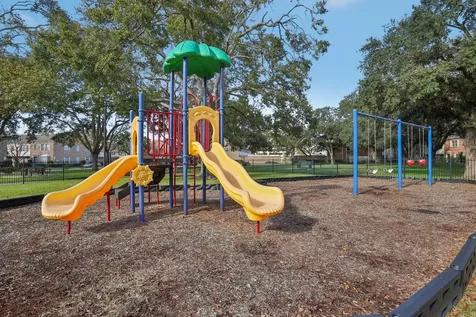6355 Del Monte Drive 64 Houston TX 77057