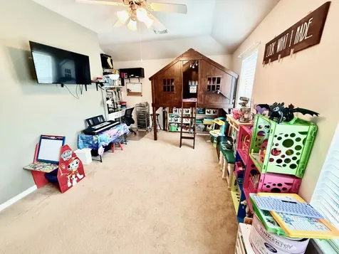 50 N Spinning Wheel Circle The Woodlands TX 77382