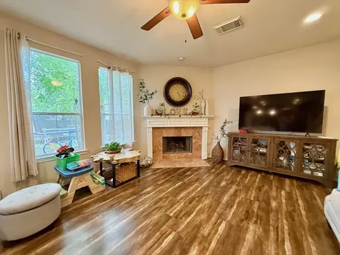 50 N Spinning Wheel Circle The Woodlands TX 77382