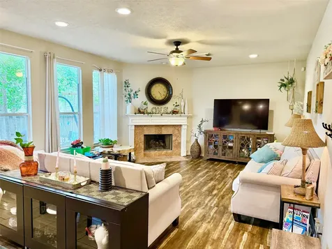 50 N Spinning Wheel Circle The Woodlands TX 77382