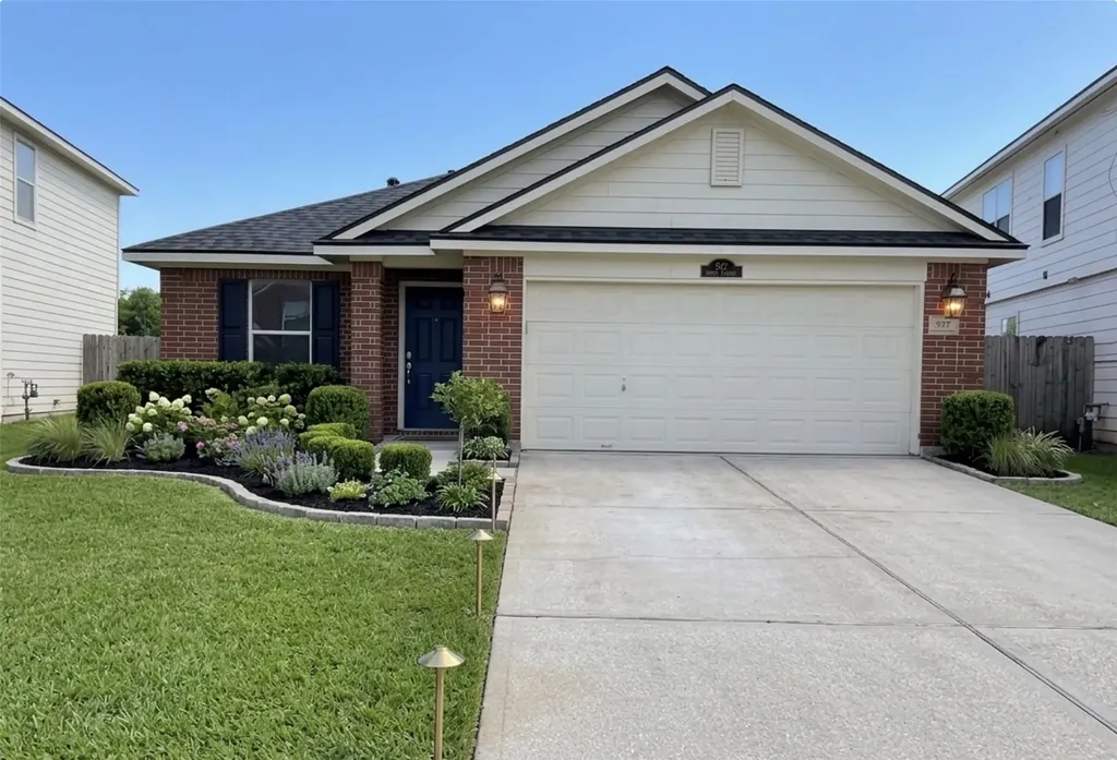 927 Andover Glen Drive Fresno TX 77545