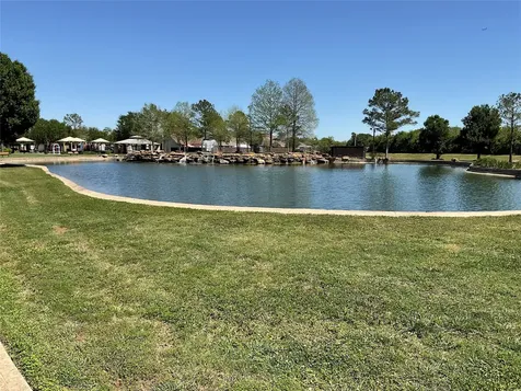 927 Andover Glen Drive Fresno TX 77545