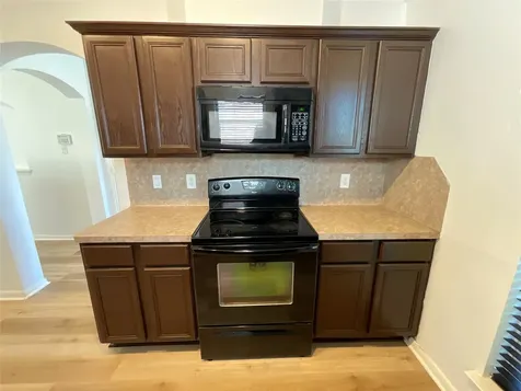 927 Andover Glen Drive Fresno TX 77545