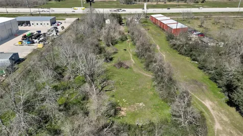 3615 10th Street Brookshire TX 77423