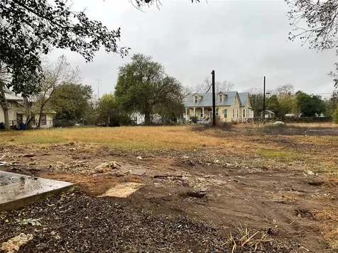 310 Stockdale Street Cuero TX 77954