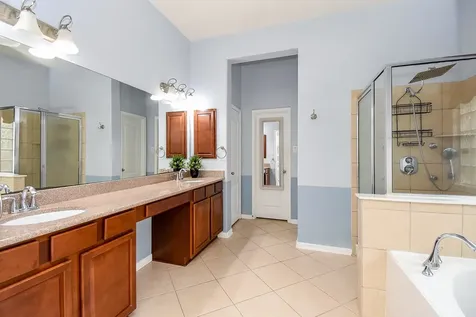 6811 Bannon Trail Sugar Land TX 77479