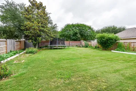 6811 Bannon Trail Sugar Land TX 77479