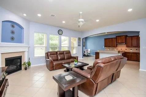 6811 Bannon Trail Sugar Land TX 77479