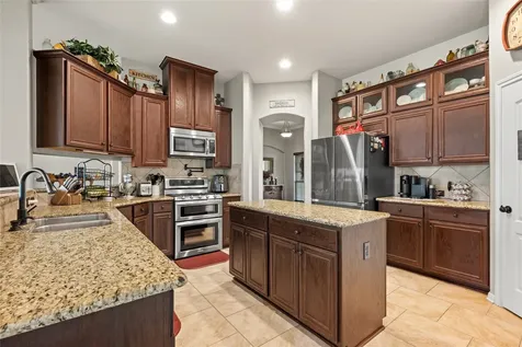 618 S Hudson Street Flatonia TX 78941