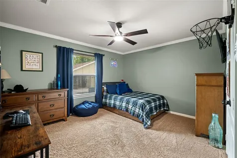 618 S Hudson Street Flatonia TX 78941
