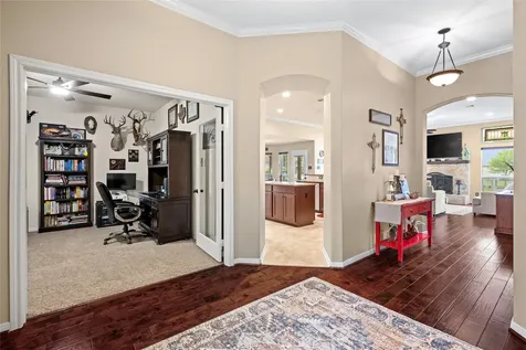 618 S Hudson Street Flatonia TX 78941