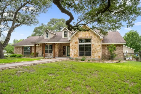618 S Hudson Street Flatonia TX 78941