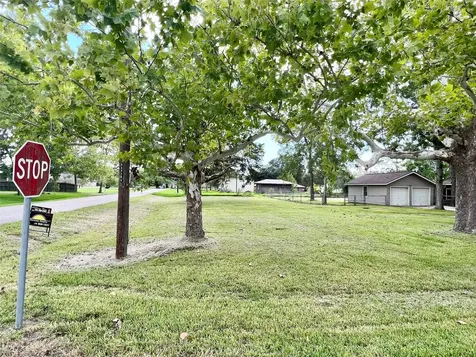 14414 2nd Street Santa Fe TX 77517