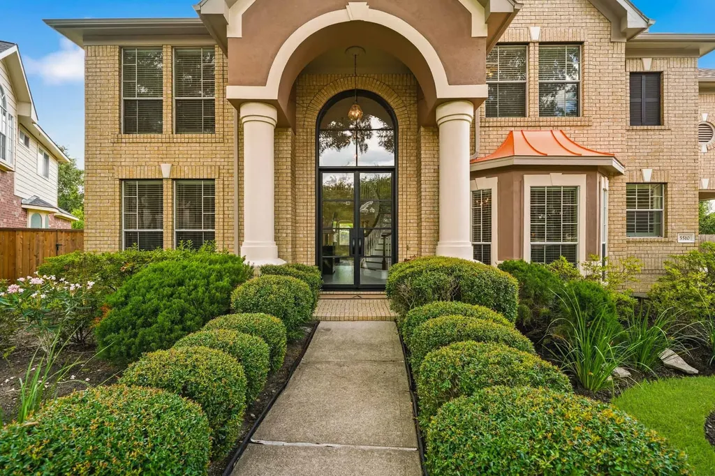 5510 Deerbourne Chase Drive Sugar Land TX 77479