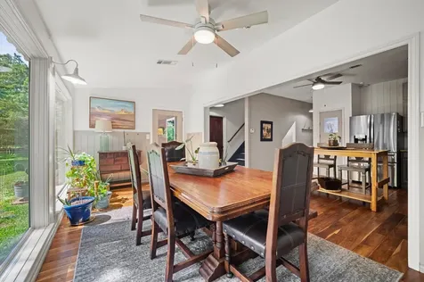 1819 Little John Street Montgomery TX 77316