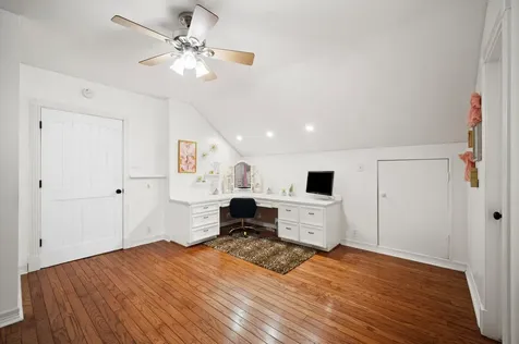 1819 Little John Street Montgomery TX 77316