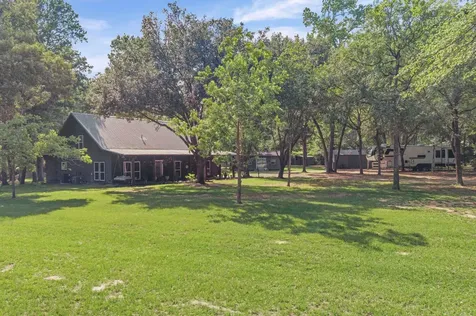 1819 Little John Street Montgomery TX 77316