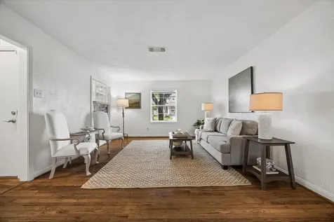 5539 Jessamine Street Houston TX 77081