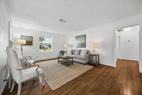 5539 Jessamine Street Houston TX 77081