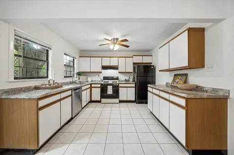 5539 Jessamine Street Houston TX 77081