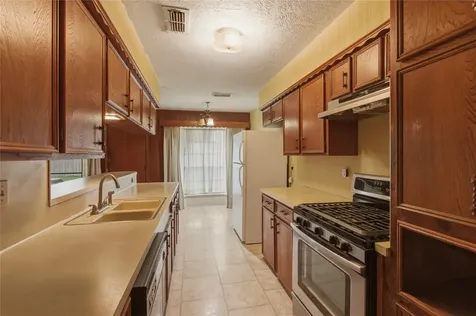 10223 Kirkglen Drive Houston TX 77089