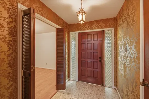 10223 Kirkglen Drive Houston TX 77089