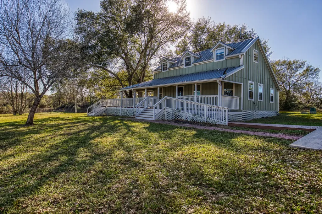 5507 Fm 529 Road Bellville TX 77418