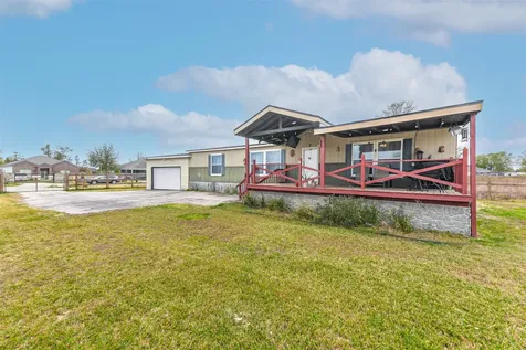 116 Road 5240 Cleveland TX 77327