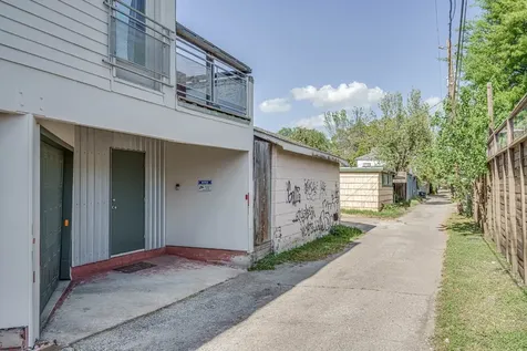 1717 Missouri Street Houston TX 77006