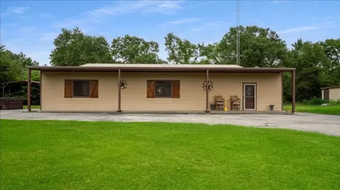 1136 Vz County Road 2150 Wills Point TX 75169