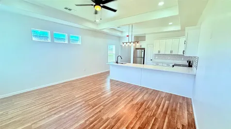 7014 5914 02 Cleveland TX 77327