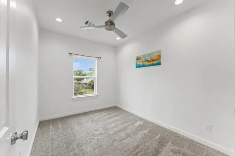 5708 Elysian Street Houston TX 77009