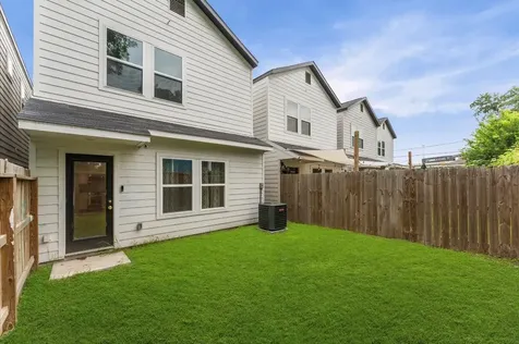 5708 Elysian Street Houston TX 77009