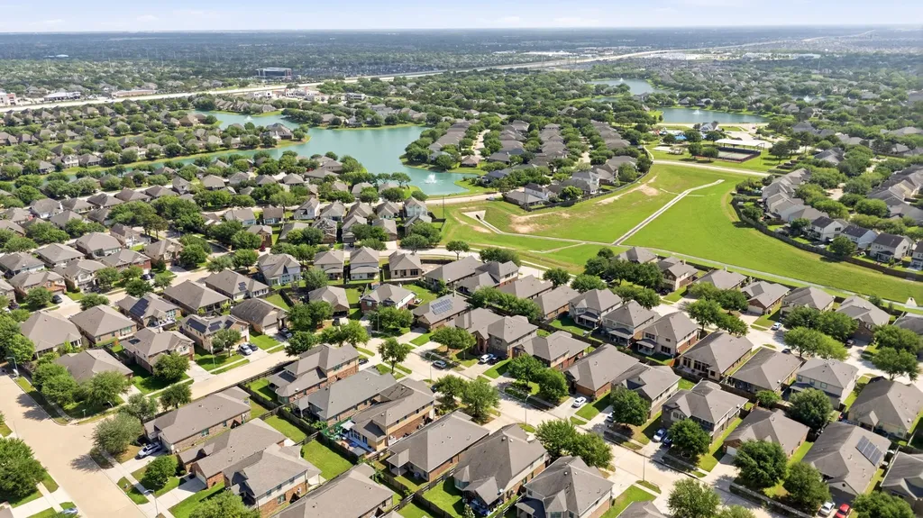 11103 Avery Oaks Lane Richmond TX 77406