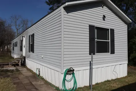 132 Kiowa Court Rosharon TX 77583