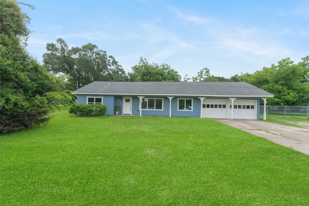 2627 Bayou Avenue Baytown TX 77520