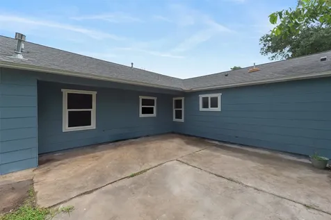 2627 Bayou Avenue Baytown TX 77520