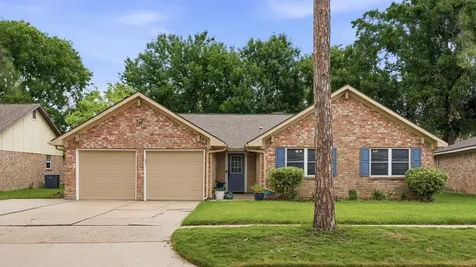 2022 Arcadia Drive Sugar Land TX 77498