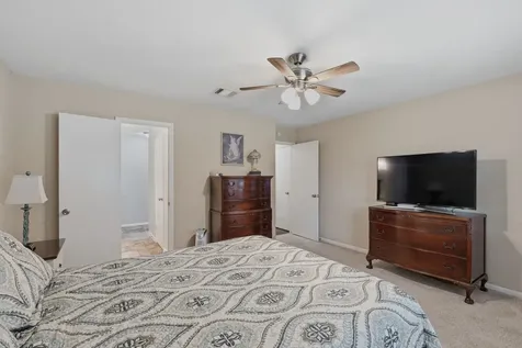 2022 Arcadia Drive Sugar Land TX 77498