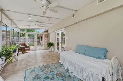 2022 Arcadia Drive Sugar Land TX 77498