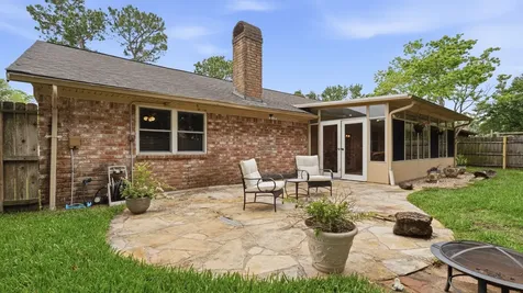 2022 Arcadia Drive Sugar Land TX 77498