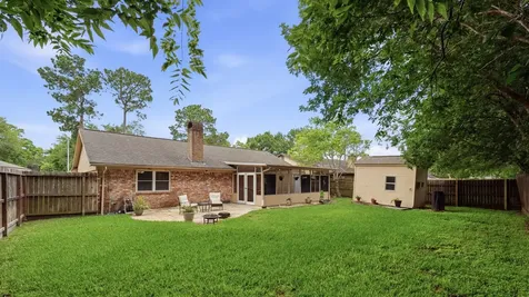 2022 Arcadia Drive Sugar Land TX 77498