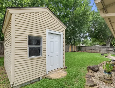 2022 Arcadia Drive Sugar Land TX 77498