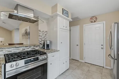 2022 Arcadia Drive Sugar Land TX 77498